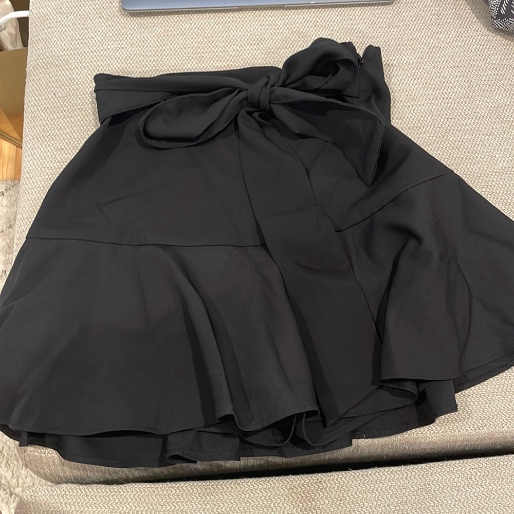 Black Zara dressy skirt with built in shorts size small